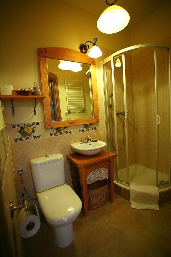 Lipowy Gosciniec Aparthotel Otwock Maly Phòng bức ảnh